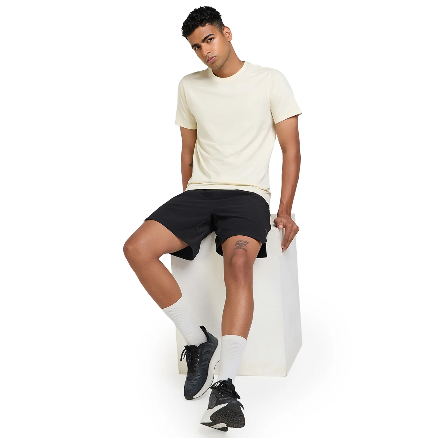 Basic Essential Mens T-Shirt - White - Image 5
