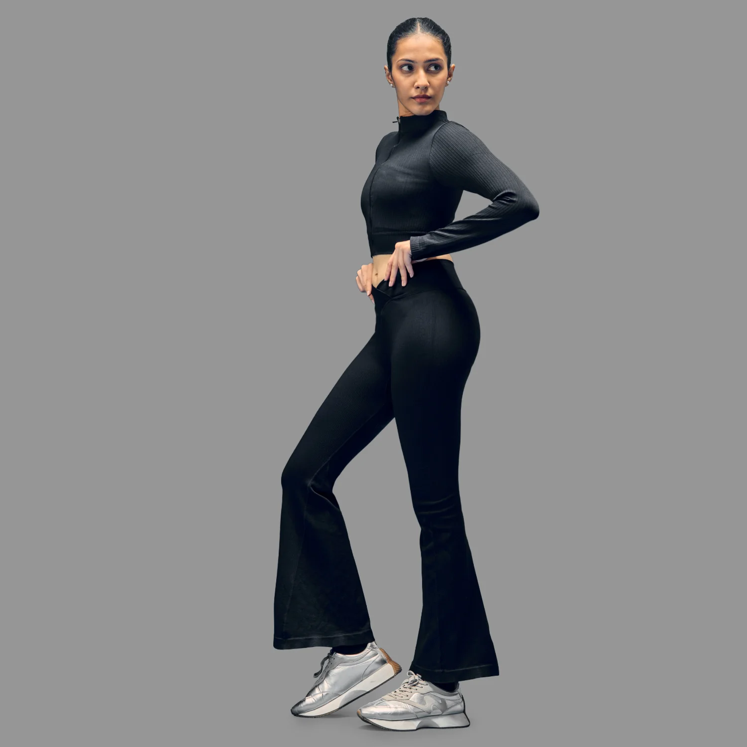 Limitless snatched Ruched back Flare Pants - Black - Image 3