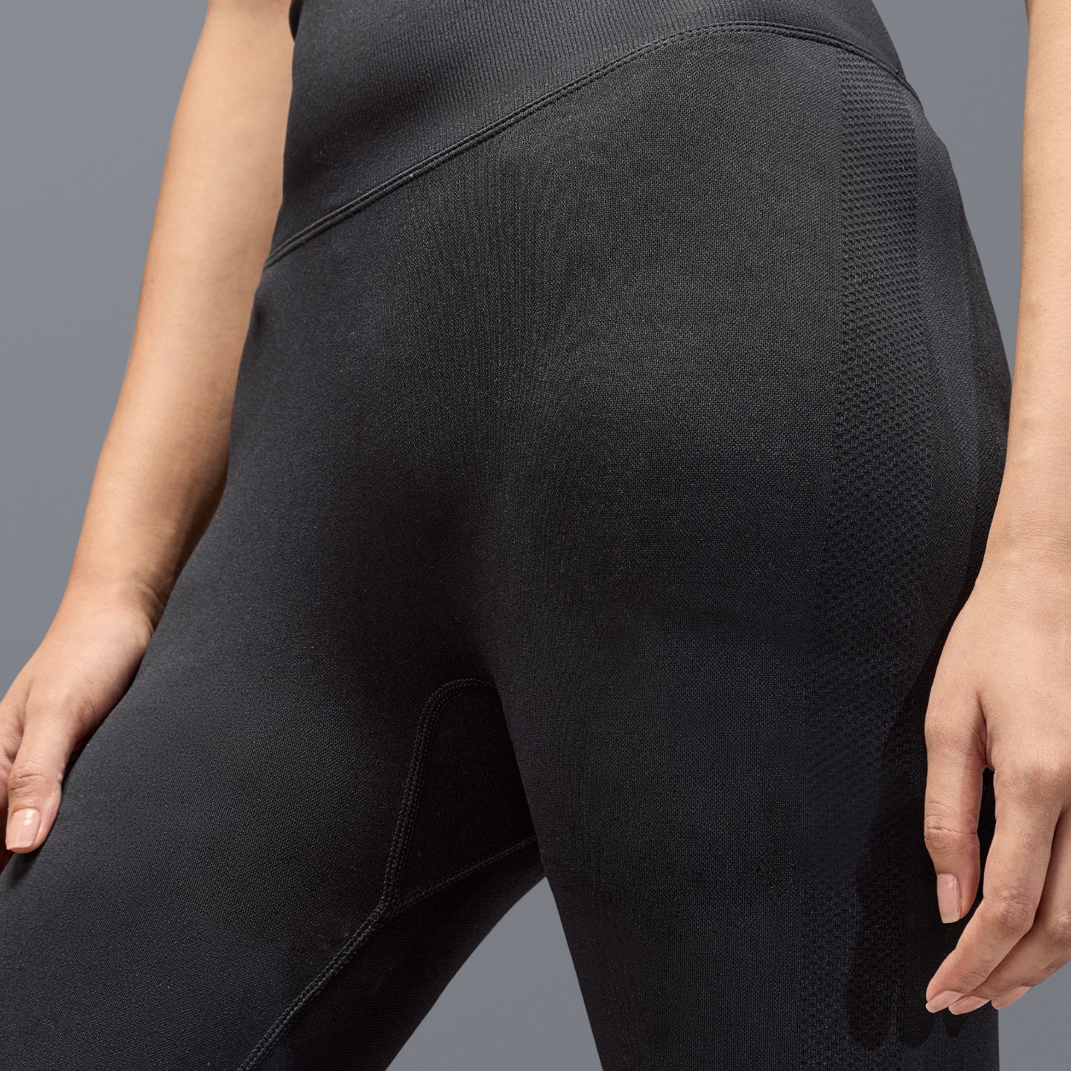 Limitless Snatched Ruched back Legging- Black - Image 3