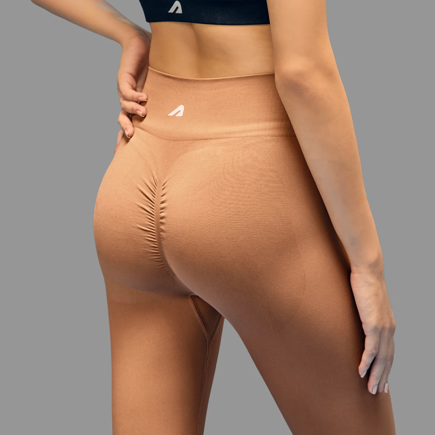 Limitless snatched ribbed waistband & Ruched back legging - BROWN - Image 3