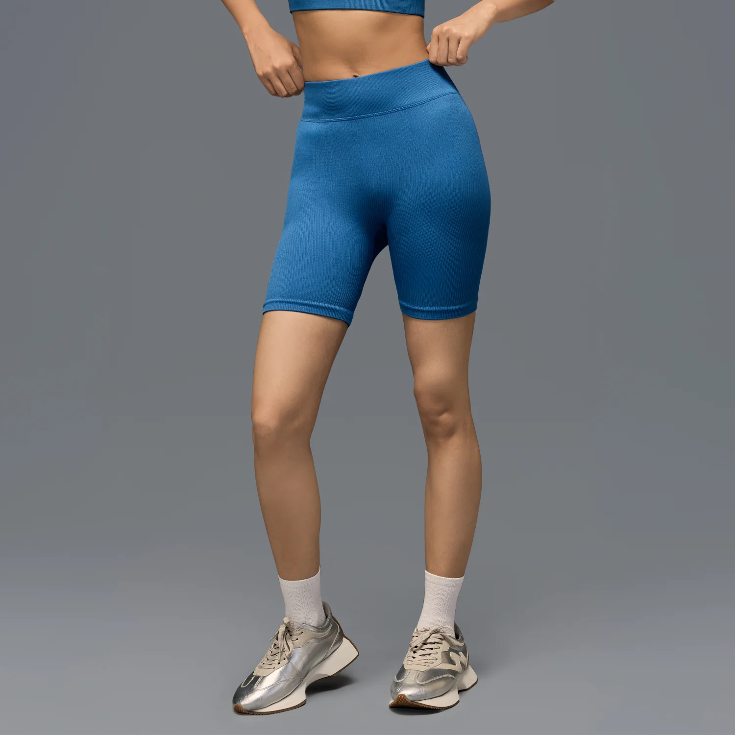 Limitless snatched mid waisted ribbed shorts - Royal Blue