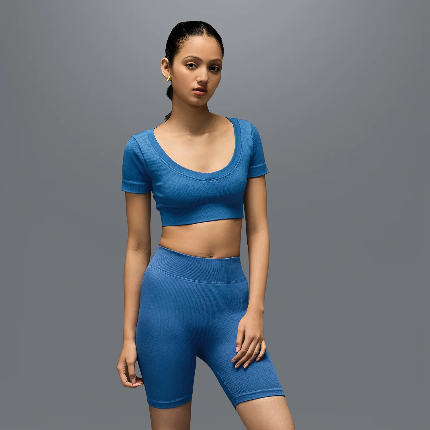Limitless snatched mid waisted ribbed shorts - Royal Blue - Image 2