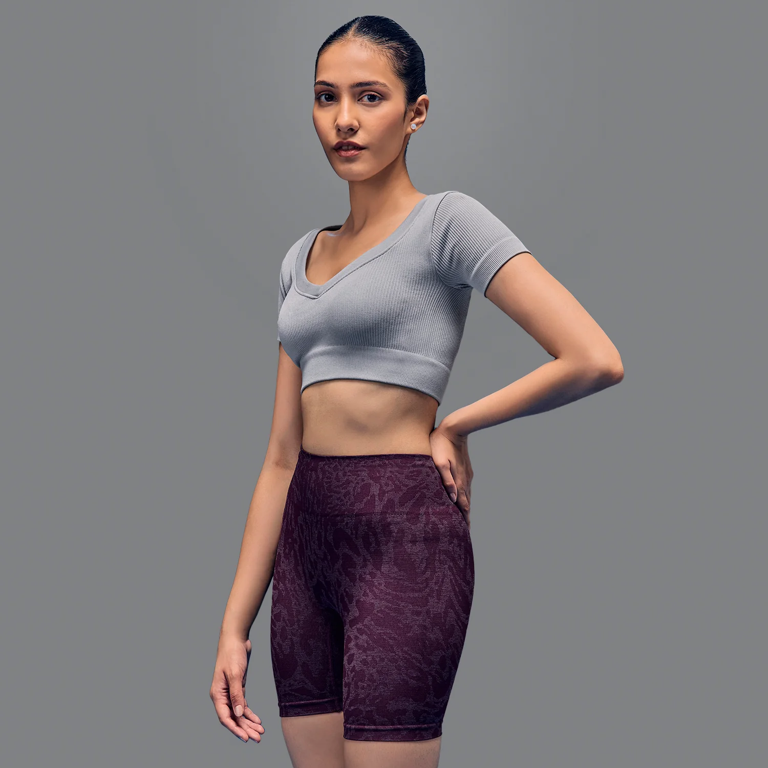 Limitless snatched high waisted ruched back shorts - Wine - Image 3