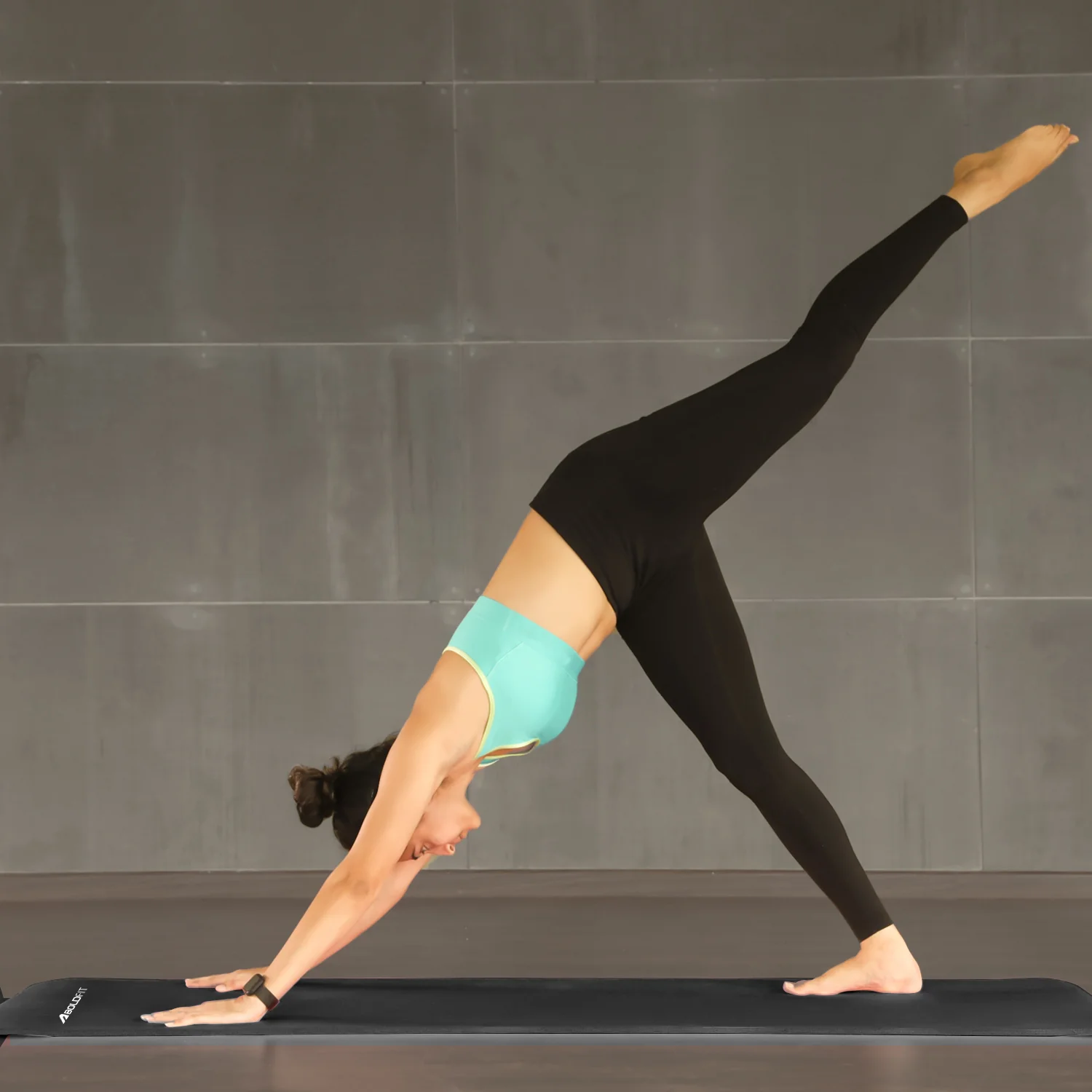 NBR Yoga mat with Carrying Strap - Image 3